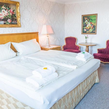 Romantisches Hotel Zur Traube Schwerin Schwerin  Habitación foto