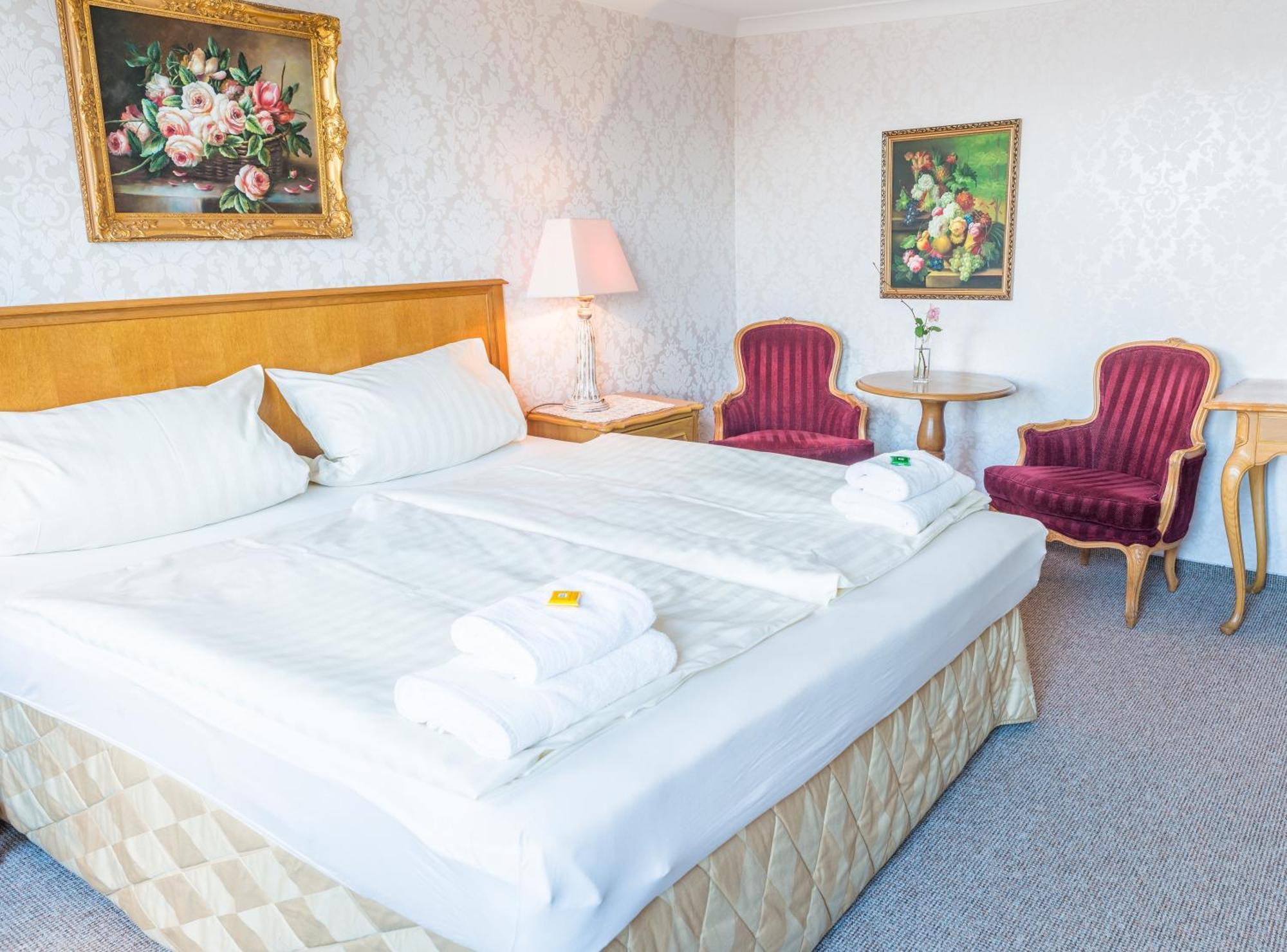 Romantisches Hotel Zur Traube Schwerin Schwerin  Habitación foto