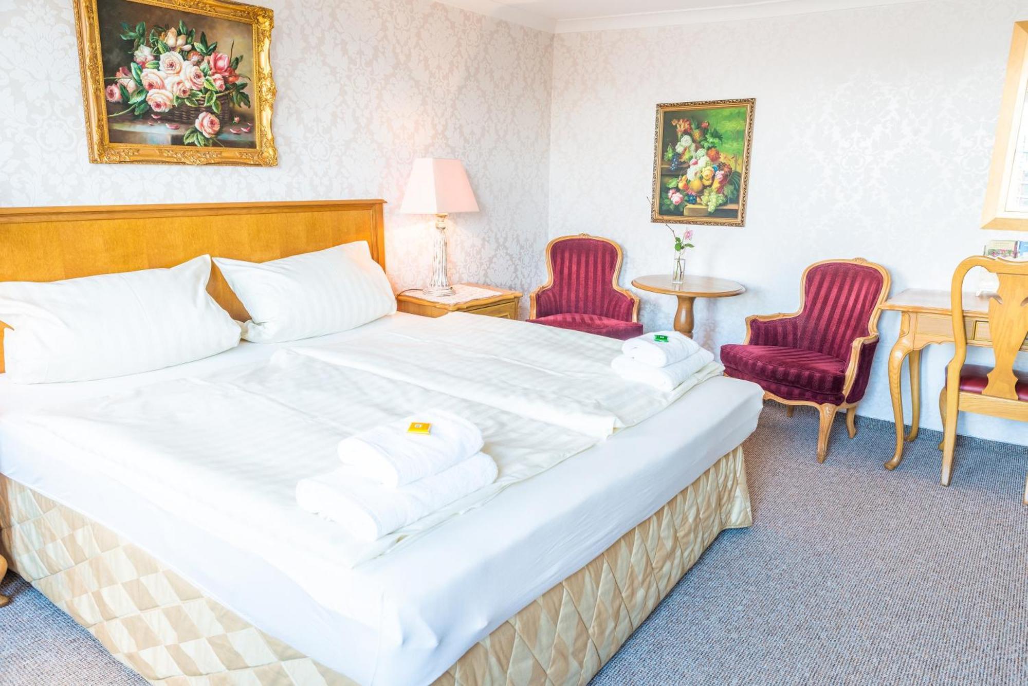 Romantisches Hotel Zur Traube Schwerin Schwerin  Habitación foto