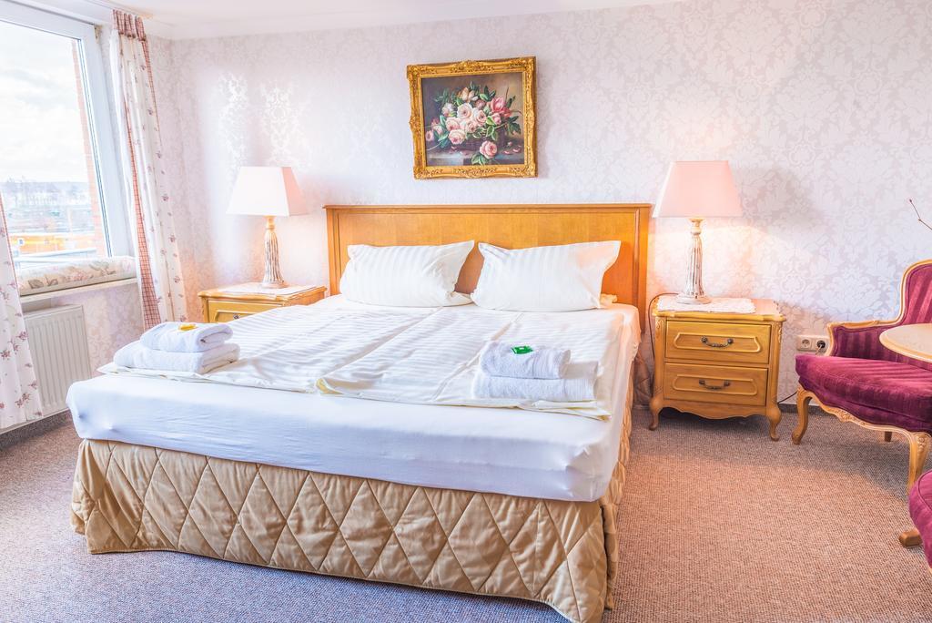 Romantisches Hotel Zur Traube Schwerin Schwerin  Habitación foto